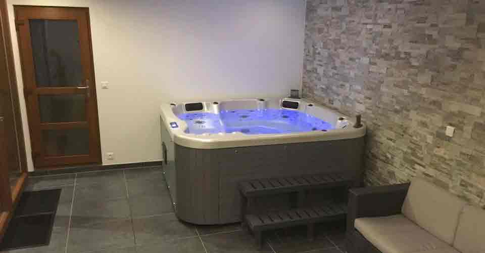 VIP Jacuzzi Service in Dubai